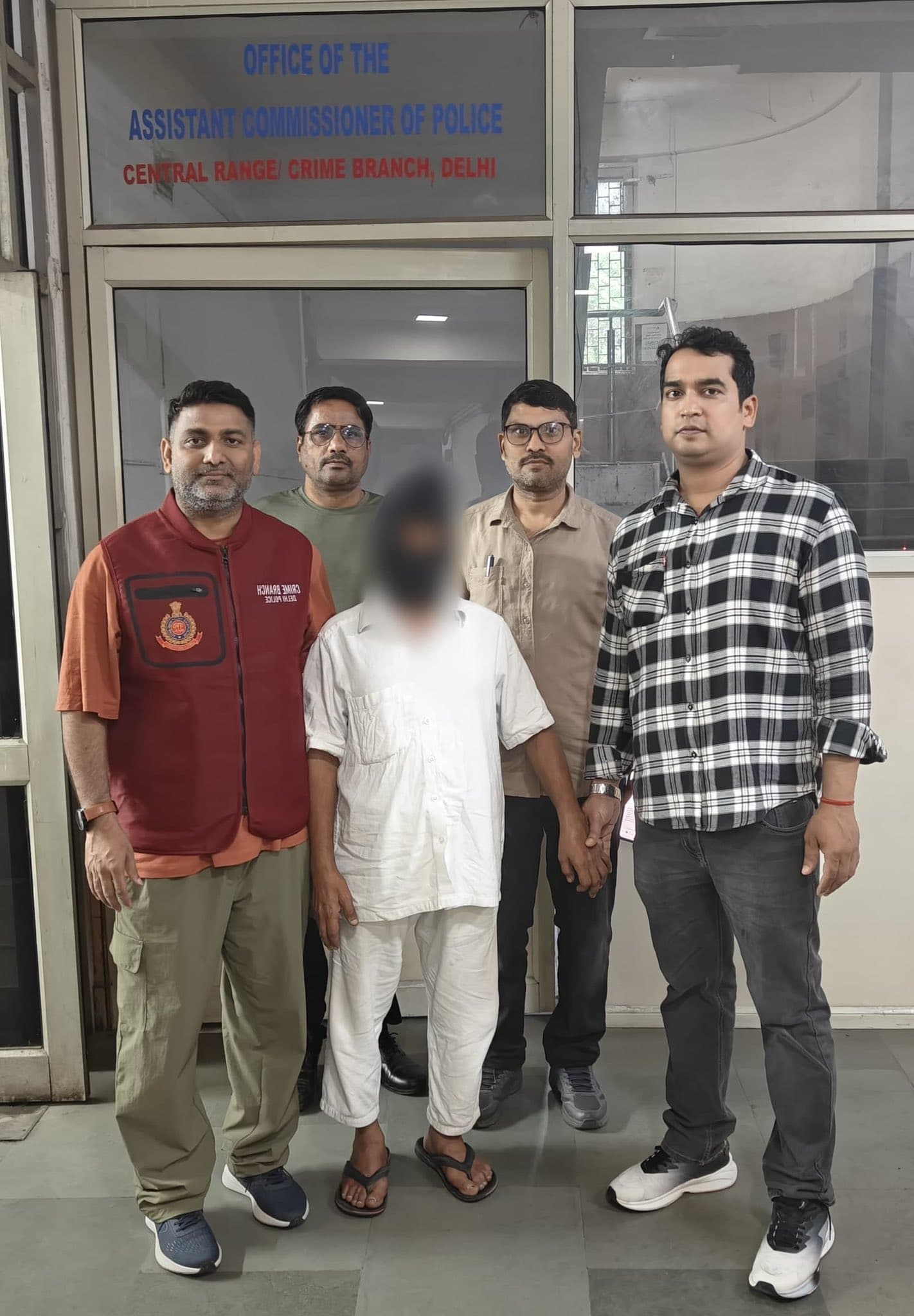 Delhi : 12 साल से फरार ₹50 हजार का इनामी आरोपी गिरफ्तार, क्राइम ब्रांच ने तमिलनाडु से दबोचा