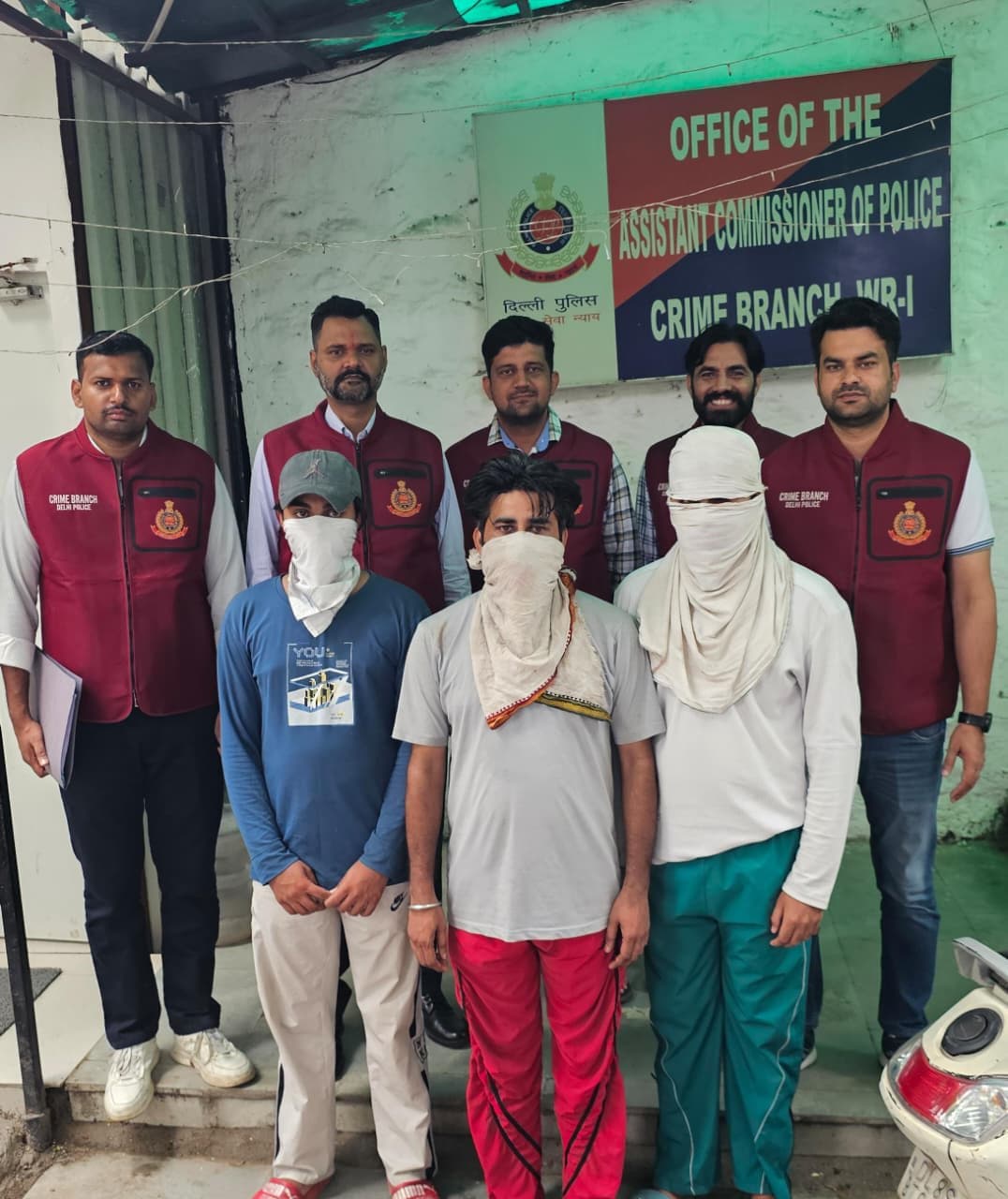 Delhi : 1,398 रील प्रतिबंधित चाइनीज़ मांझा बरामद, 3 आरोपी गिरफ्तार; Renault Triber जब्त