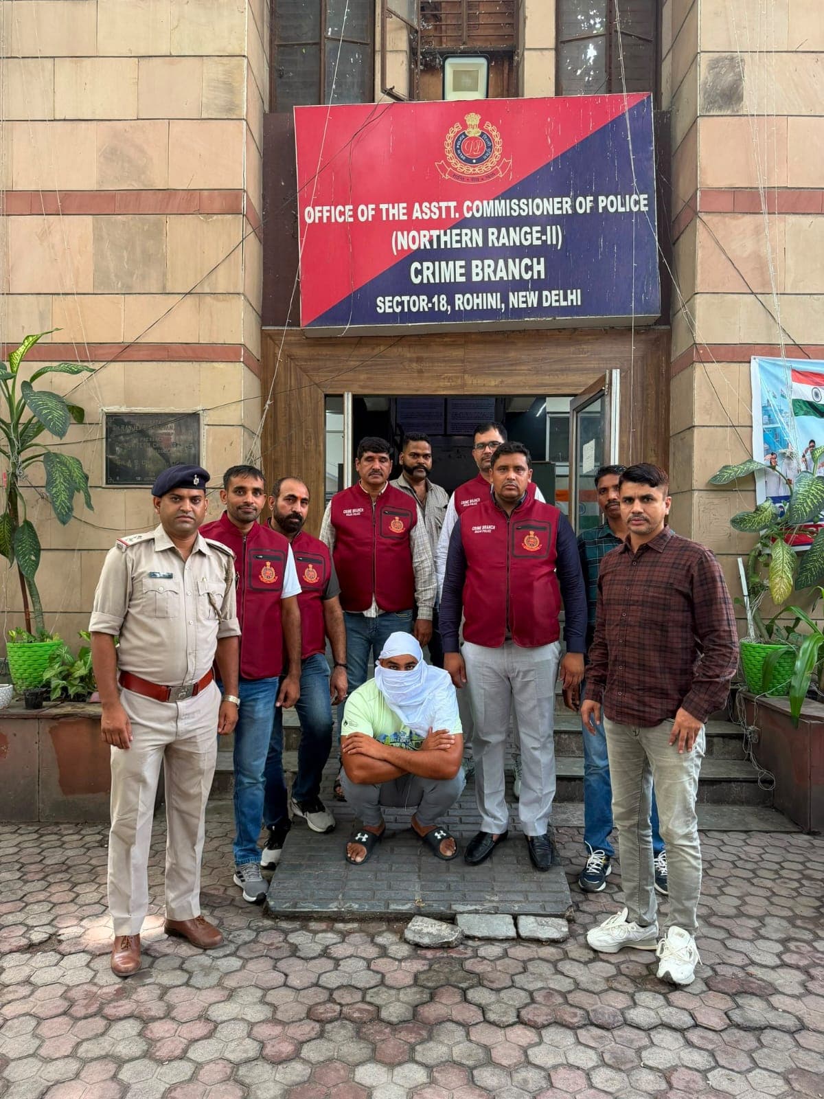 Delhi : लंबे समय से फरार ड्रग तस्कर गिरफ्तार, घोषित अपराधी पर क्राइम ब्रांच की बड़ी कार्रवाई