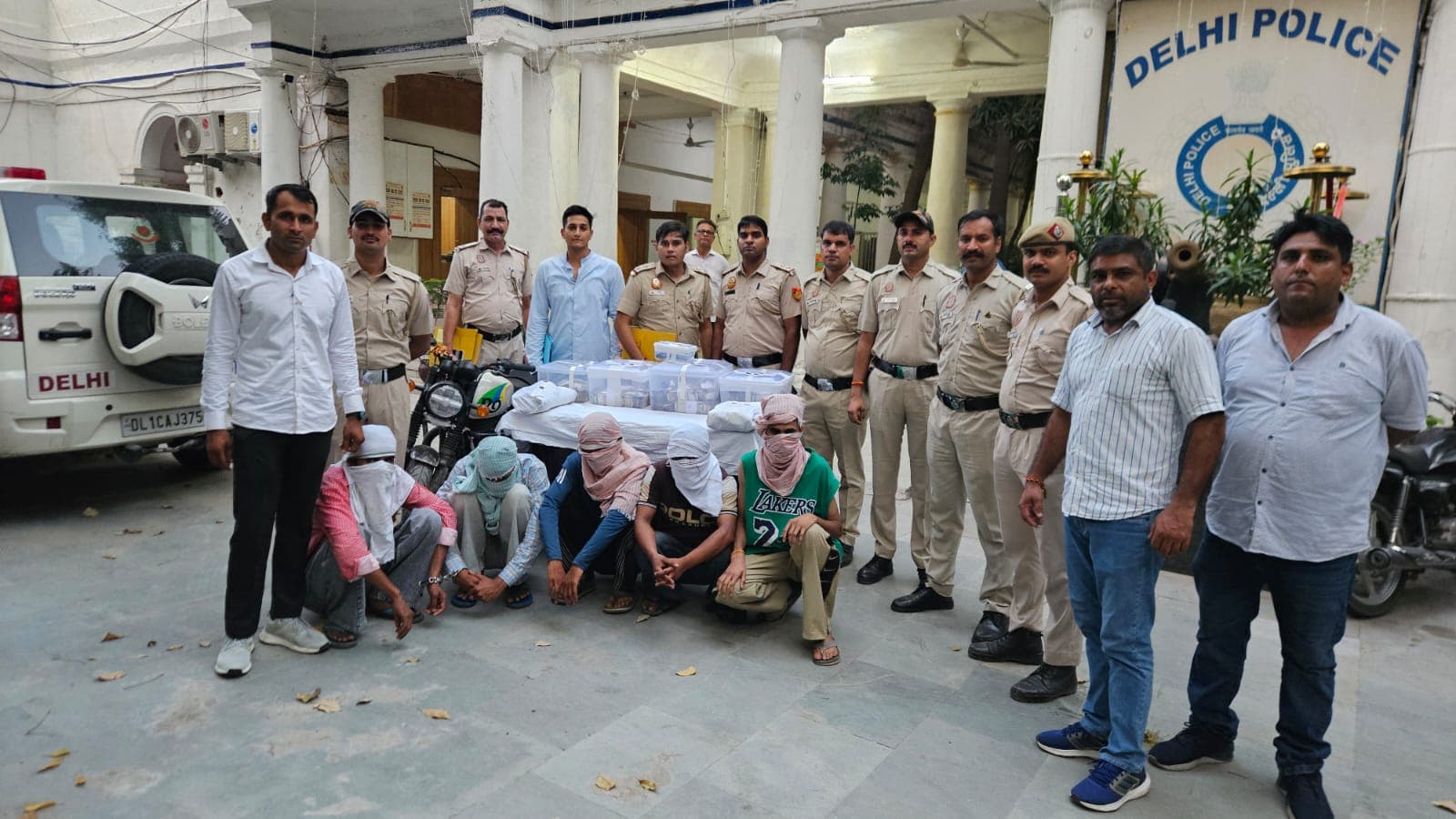 Delhi : ₹1.5 करोड़ की लूट का खुलासा, पांच आरोपी गिरफ्तार; करीब ₹1 करोड़ कैश बरामद