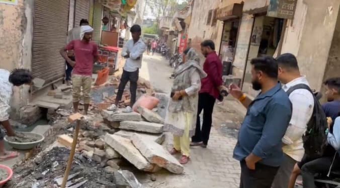 कुंडली शिवपुरी कॉलोनी में गंदे पानी की समस्या पर नगर निगम का एक्शन!