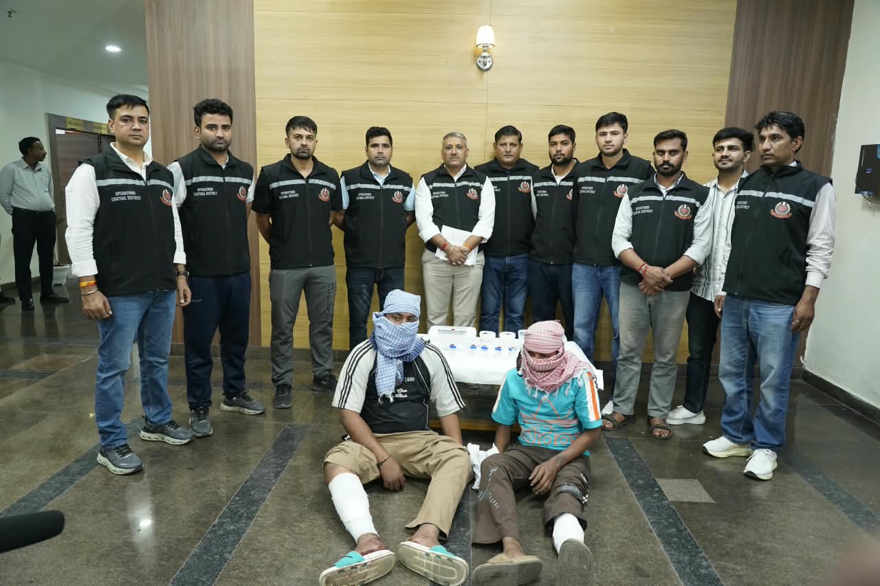 पहाड़गंज में पुलिस और बदमाशों के बीच मुठभेड़, दो आरोपी गिरफ्तार