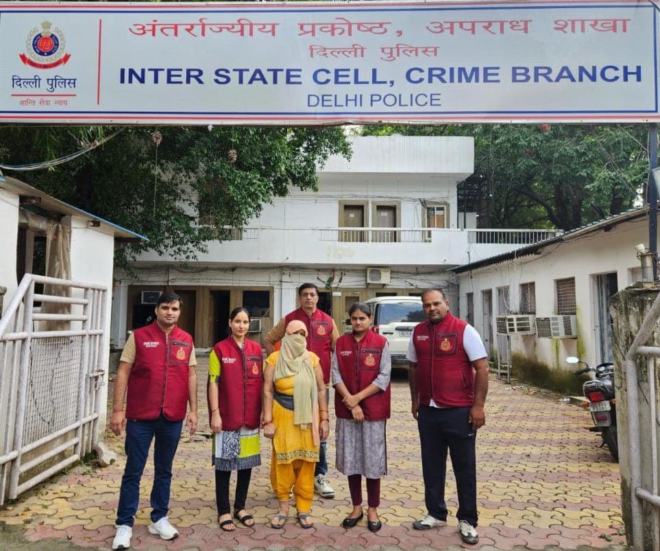 20 साल से फरार उम्रकैद की दोषी महिला गिरफ्तार, पैरोल जंप कर बदली थी पहचान; दिल्ली पुलिस क्राइम ब्रांच को मिली बड़ी सफलता..!