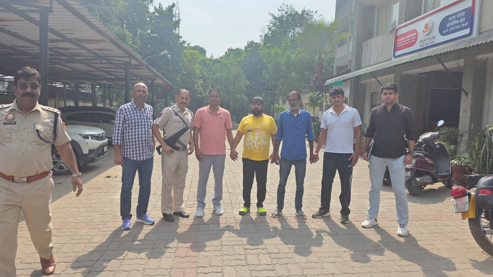Delhi : MCOCA मामले में फरार दो आरोपी गिरफ्तार, 30 लाख रुपये नकद और थार गाड़ी बरामद